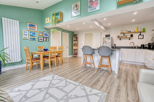 Kitchen/Diner- click for photo gallery